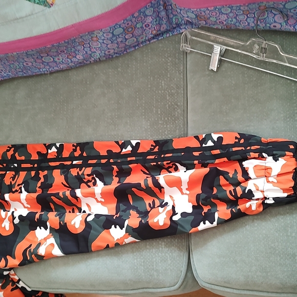 "I Am GIA" Camo Windbreaker Outfit - Picture 11 of 12